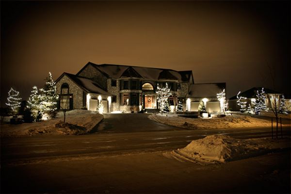 Winnipeg Homes at Christmas